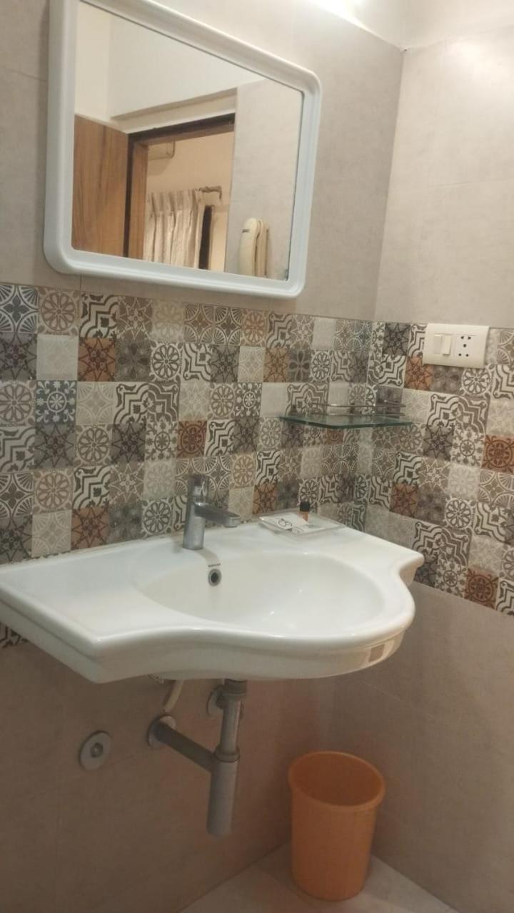 Hotel Annapoorna Residency Secunderabad Bagian luar foto